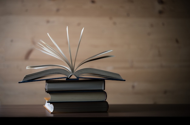 机械硬盘和固态硬盘的区别在哪里？